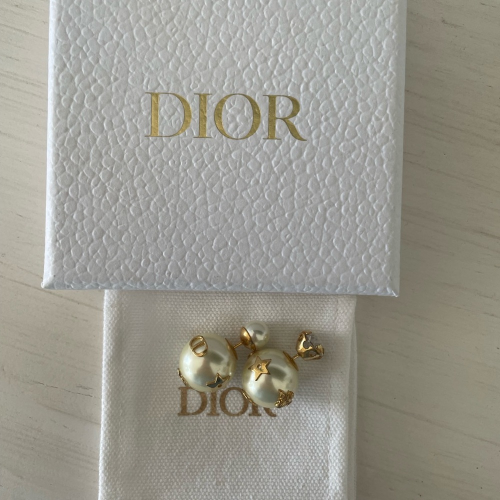 Dior Tribales Earrings Gold-Finish Metal White Resin Pearl Silver-Tone Crystal - Picture 5 of 7